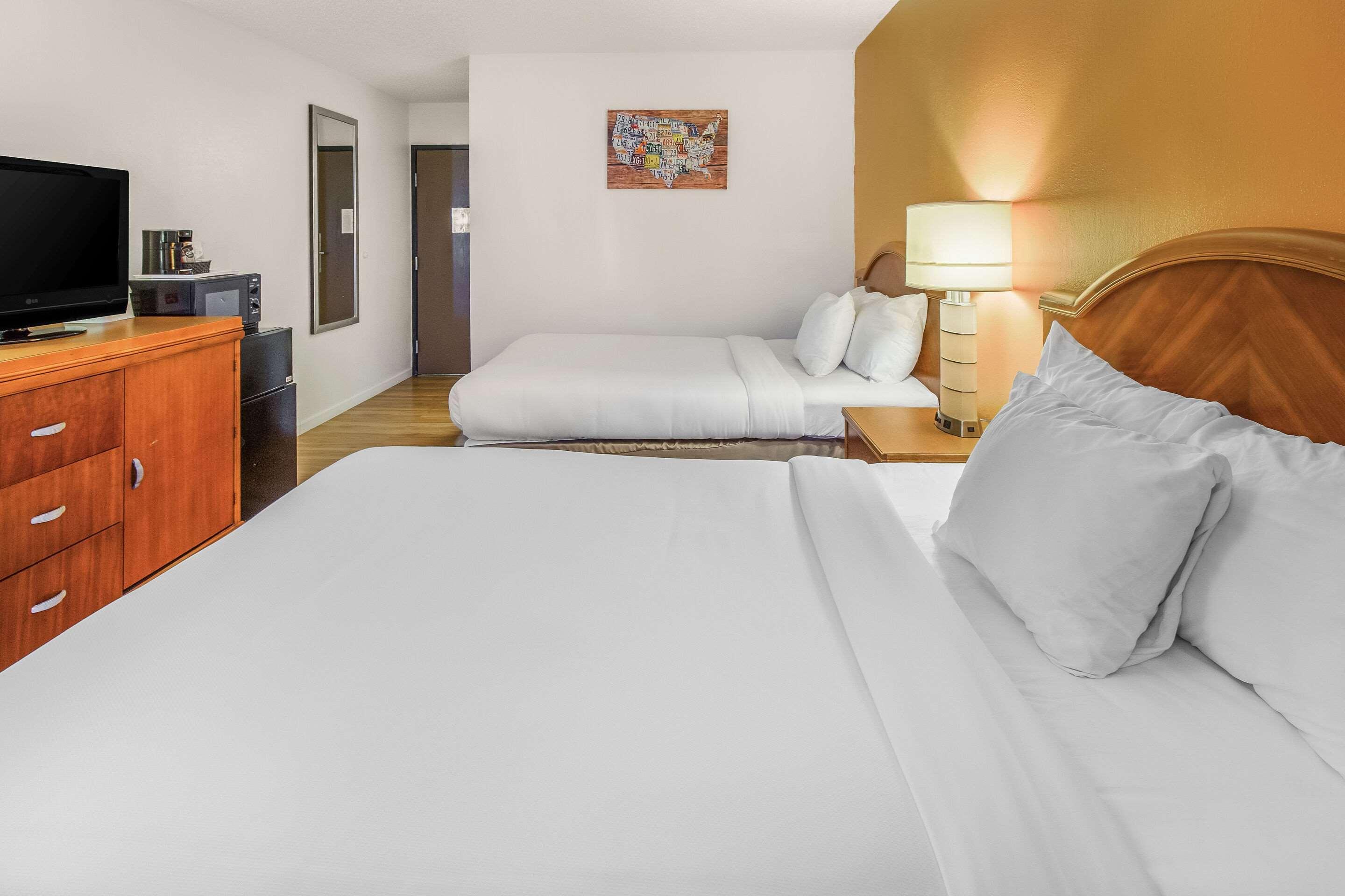 Econo Lodge Alliance Zewnętrze zdjęcie